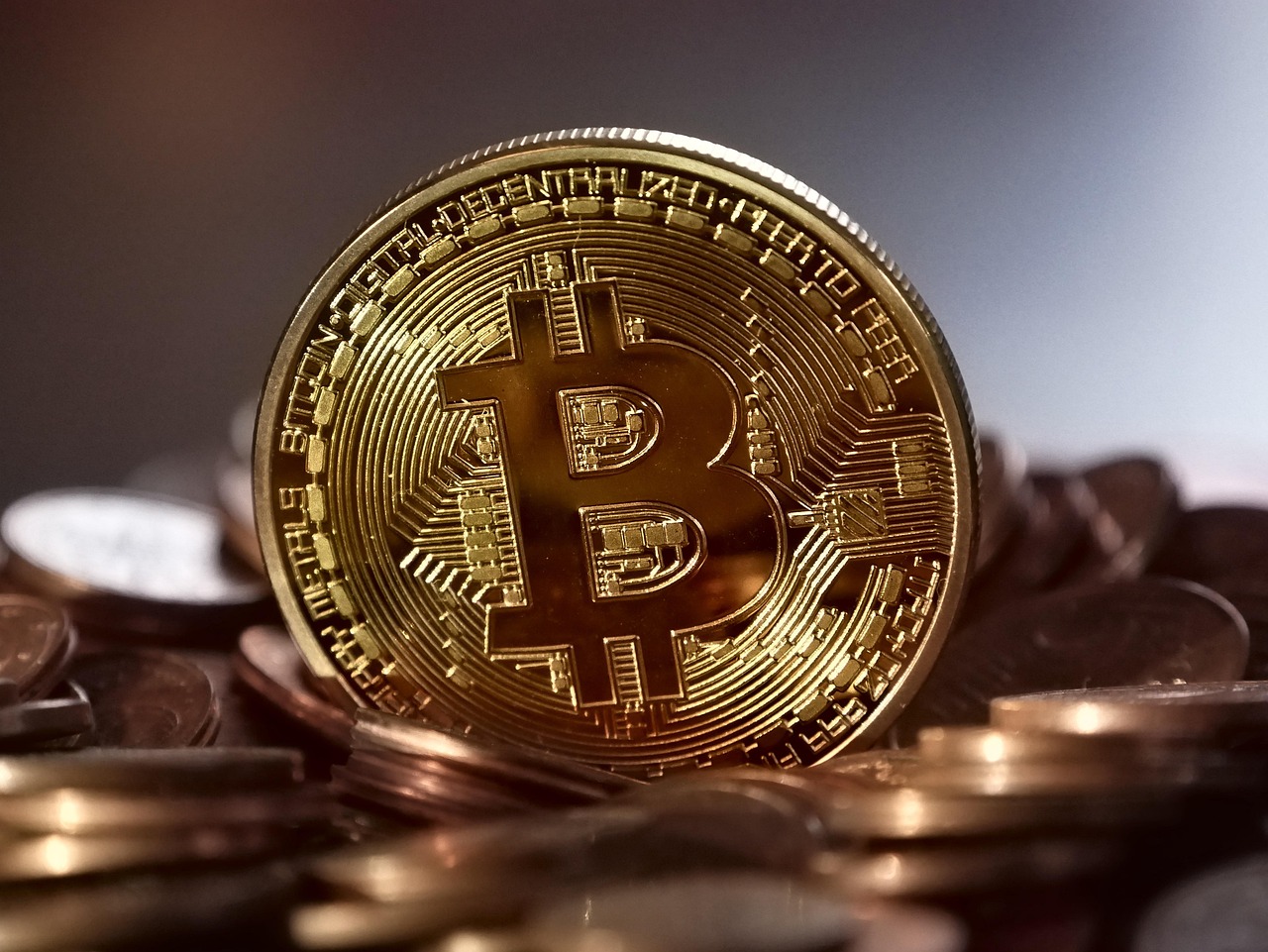 余弦：Hyperliquid上50倍杠杆巨鲸再以452万USDC做多ETH！爆仓价1391美元